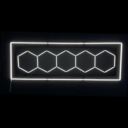 NORTHLUMEN™ 5-Grid Hexagon LED-valosarja kehikolla