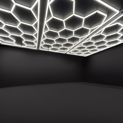 NORTHLUMEN™ 14-Grid Hexagon LED-valosarja kehikolla