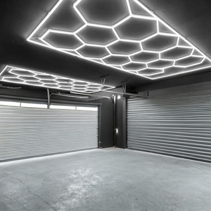 NORTHLUMEN™ 14-Grid Hexagon LED-valosarja kehikolla